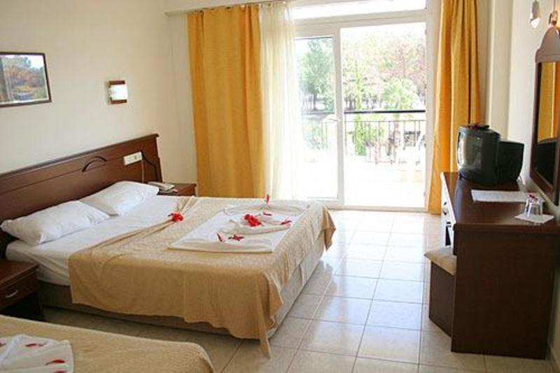 Imeros Hotel เกเมร์ ภายนอก รูปภาพ