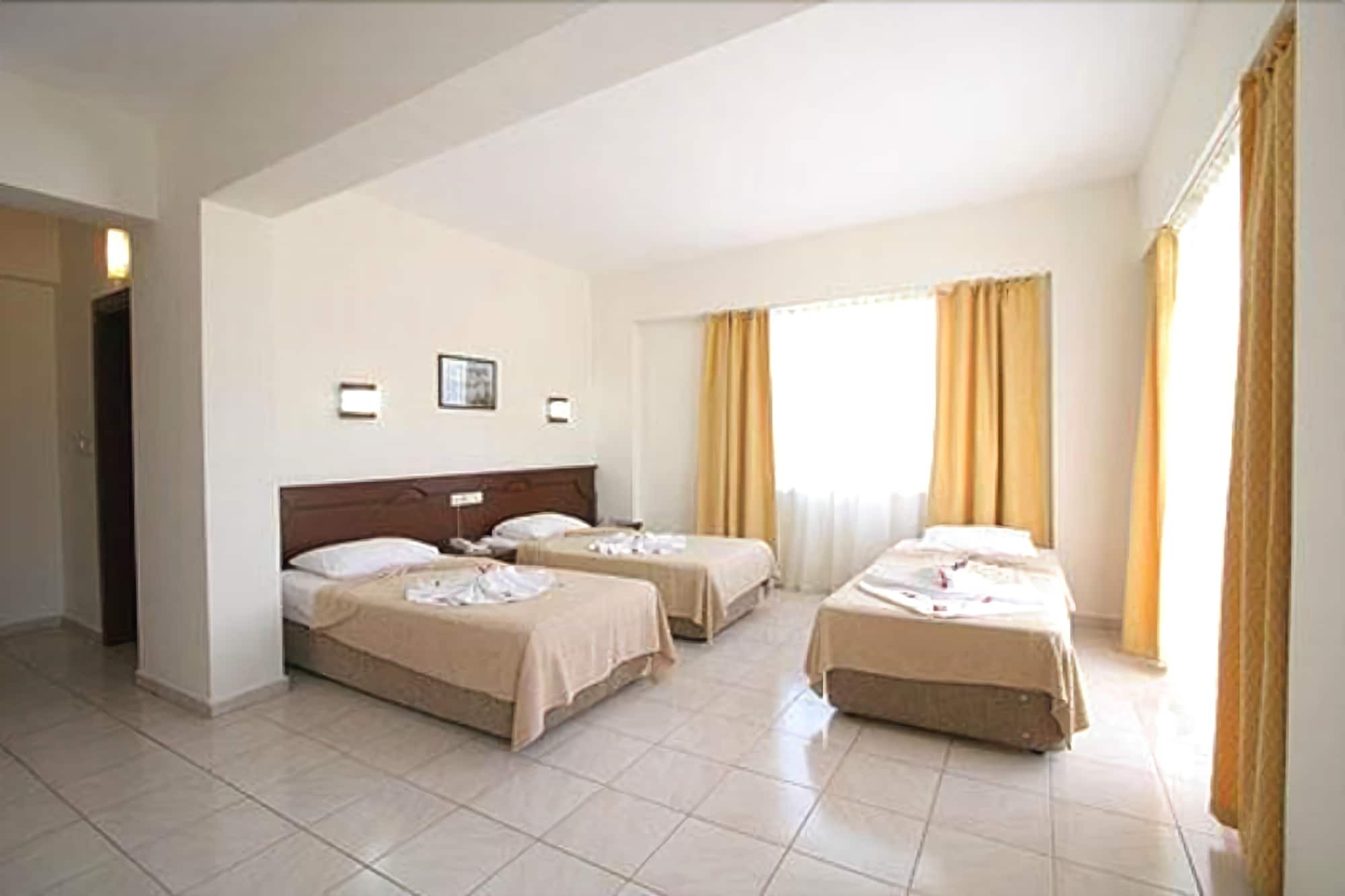 Imeros Hotel เกเมร์ ภายนอก รูปภาพ